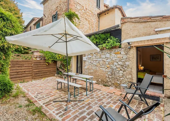 بيت للعطل Antiche Dimore Del Vescovado سيينا